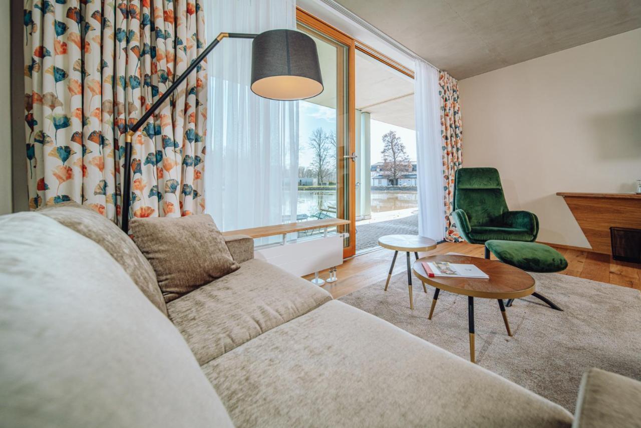 Palac Pakoszow Schlosshotel Wernersdorf เยเลเนียกูรา ภายนอก รูปภาพ A suite at the Hotel