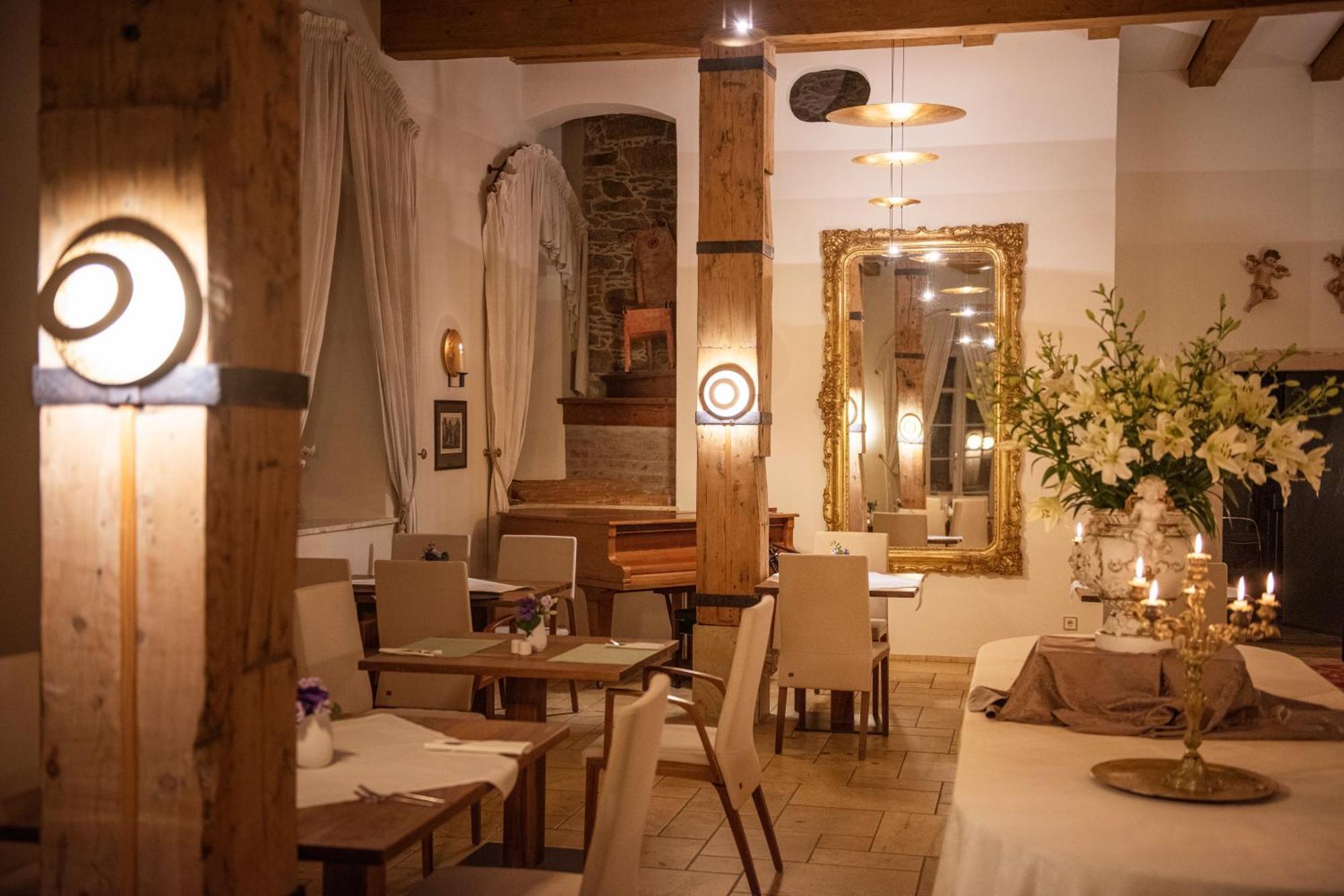 Palac Pakoszow Schlosshotel Wernersdorf เยเลเนียกูรา ภายนอก รูปภาพ Restaurant "Le Clos du Bois"